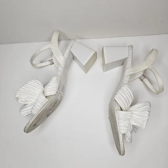 Nine West Open Toe All White Bow Sandal Chunky Heel Size 7.5 - Picture 13 of 15